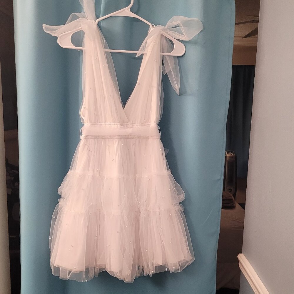 Francesca’s Limelight White Pearl Tulle Mini Dress NWT